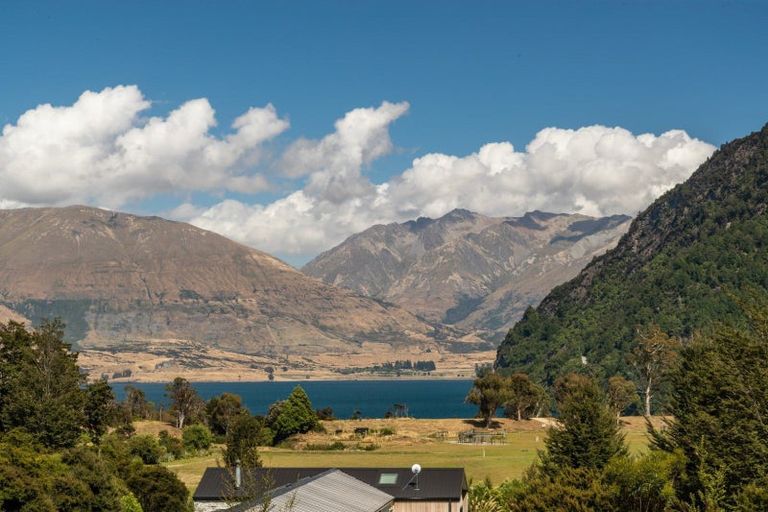 Photo of property in 17 Peregrine Falcon Road, Mount Creighton, Queenstown, 9371