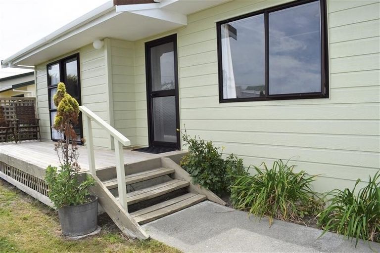 Photo of property in 15a Te Manuao Road, Otaki, 5512
