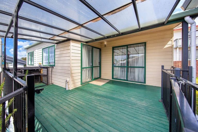 Photo of property in 28 Jarman Road, Mount Wellington, Auckland, 1060