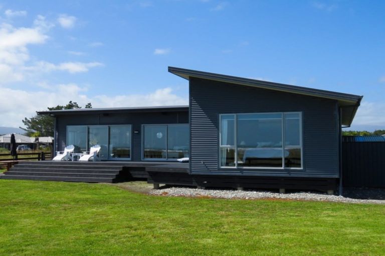 Photo of property in 28 Elley Drive, Carters Beach, Westport, 7825