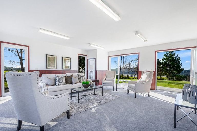 Photo of property in 189 Vaughans Road, Okura, Albany, 0792