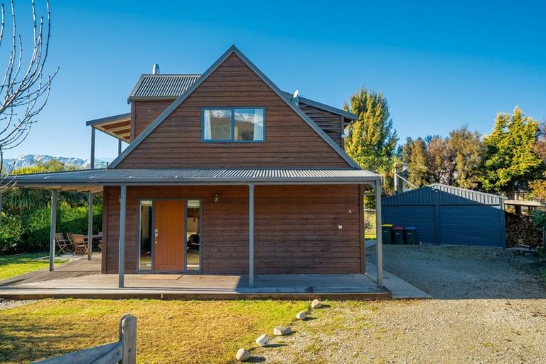 Photo of property in 4 Parry Crescent, Lake Hawea, Wanaka, 9382