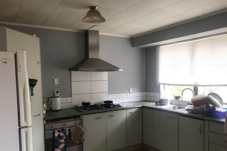 Photo of property in 4a Churchill Avenue, Manurewa, Auckland, 2102