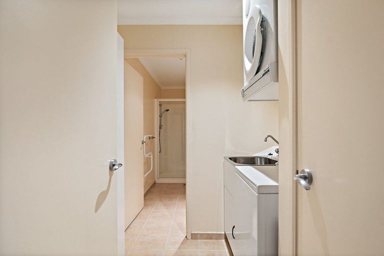 Photo of property in Salisbury Crown, 9/7 Salisbury Avenue, Mount Maunganui, 3116