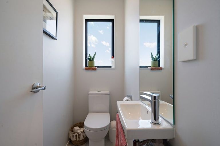 Photo of property in 45 O'meara Street, Swanson, Auckland, 0614