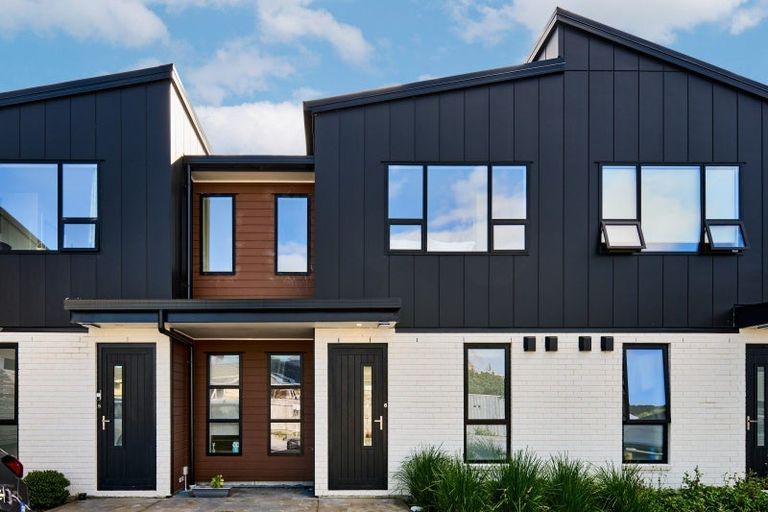 Photo of property in 6/27 Main Road, Wainuiomata, Lower Hutt, 5014