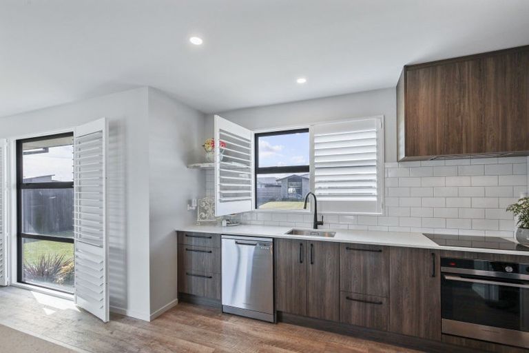 Photo of property in 4 Marcoola Drive, Rolleston, 7614