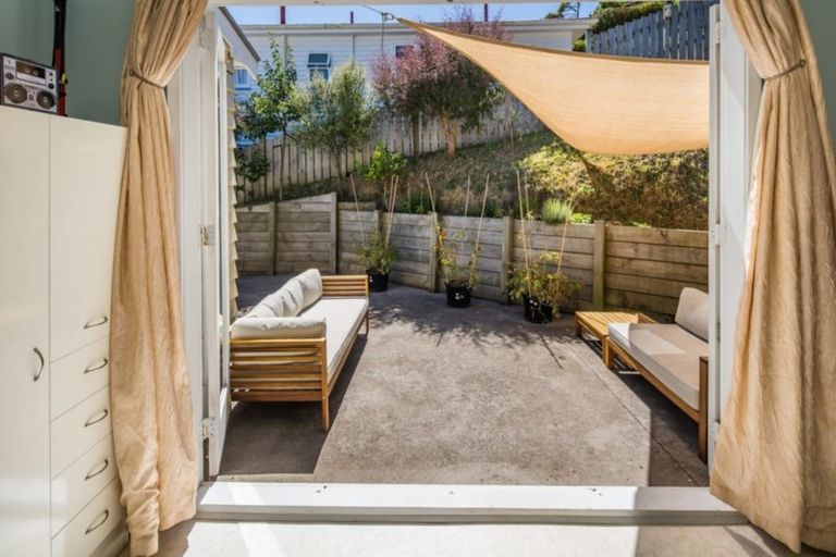 Photo of property in 162 Darlington Road, Miramar, Wellington, 6022