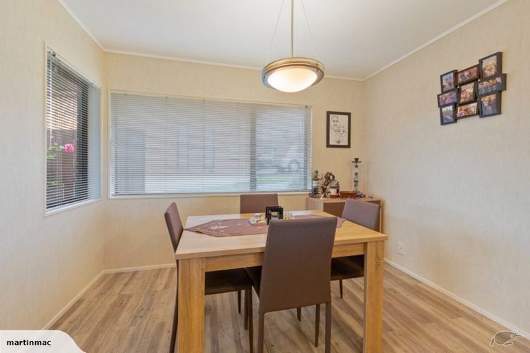 Photo of property in 1/79 Aberfeldy Avenue, Highland Park, Auckland, 2010