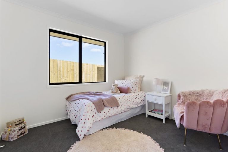 Photo of property in 20 Taupata Lane, Helensville, 0800