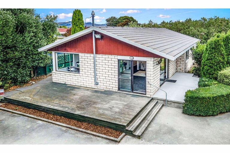 Photo of property in 70 Orrick Crescent, Avondale, Christchurch, 8061