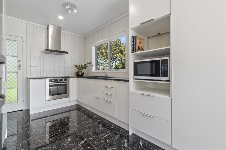 Photo of property in 1/93 Coronation Road, Mangere Bridge, Auckland, 2022