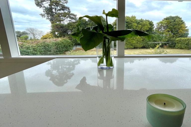 Photo of property in 71 Tiroroa Avenue, Te Atatu South, Auckland, 0610