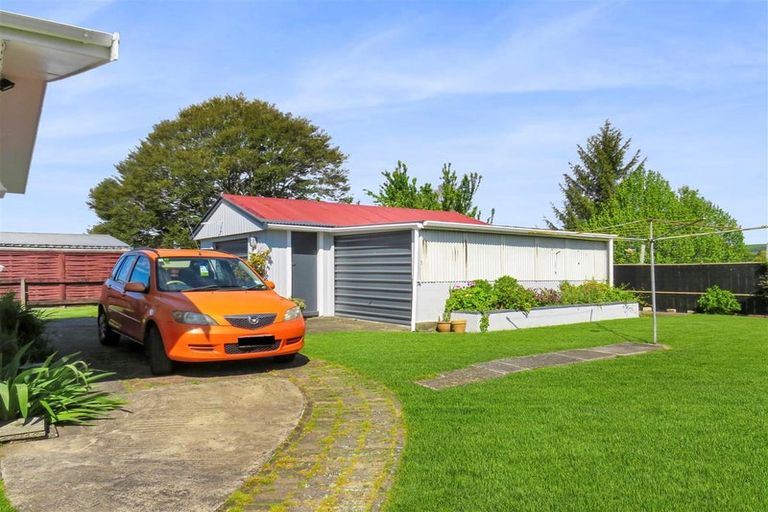 Photo of property in 304 Malfroy Road, Pomare, Rotorua, 3015