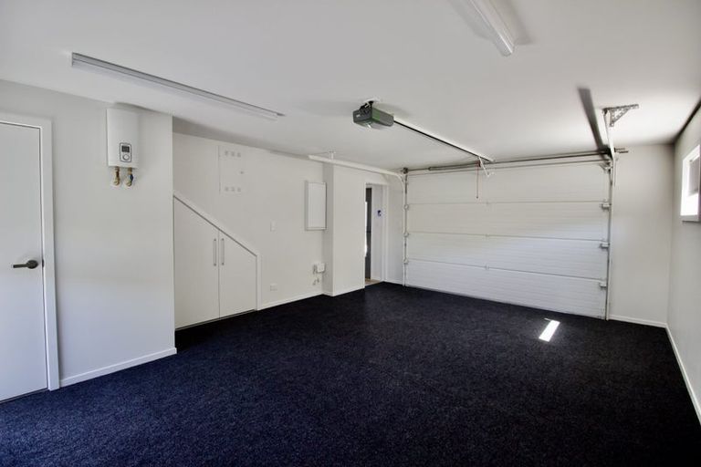 Photo of property in 7/94 Target Road, Totara Vale, Auckland, 0629