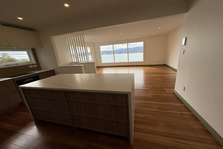 Photo of property in 71 Seatoun Heights Road, Seatoun, Wellington, 6022