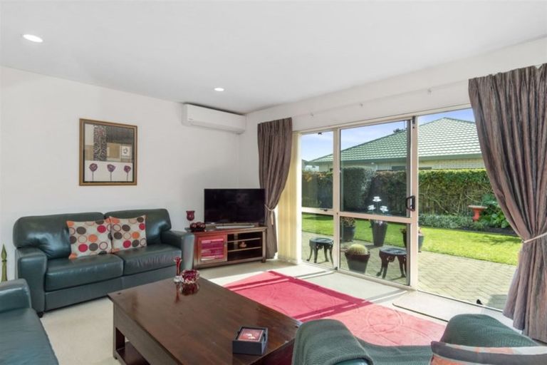 Photo of property in 60 Evans Road, Papamoa Beach, Papamoa, 3118