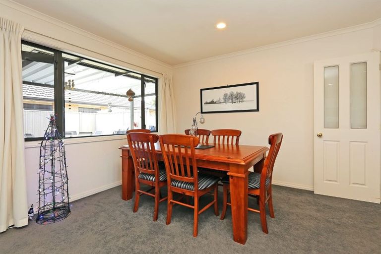 Photo of property in 205 Frimley Oaks, Frimley, Hastings, 4120