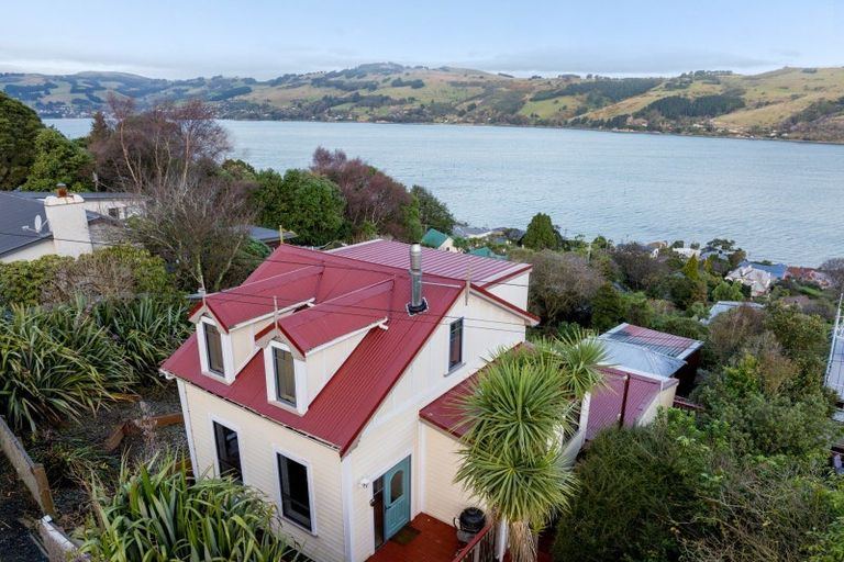 Photo of property in 2 Waireka Street, Ravensbourne, Dunedin, 9022