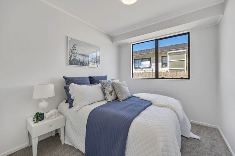 Photo of property in 3/10 Ebenezer Way, Clendon Park, Auckland, 2103