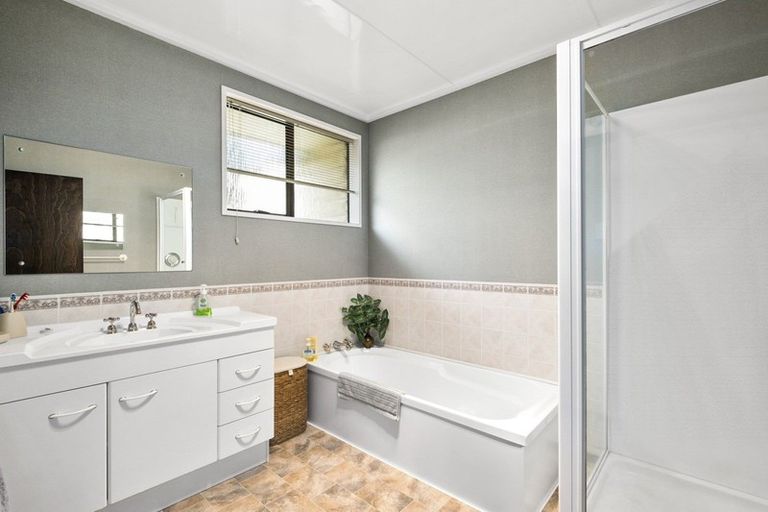 Photo of property in 9 Cedar Crescent, Mosgiel, 9024