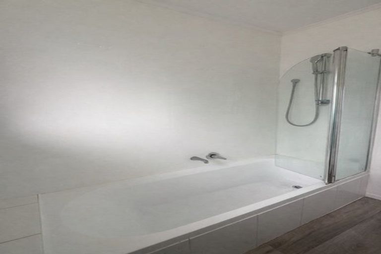 Photo of property in 20 Mascot Avenue, Mangere, Auckland, 2022