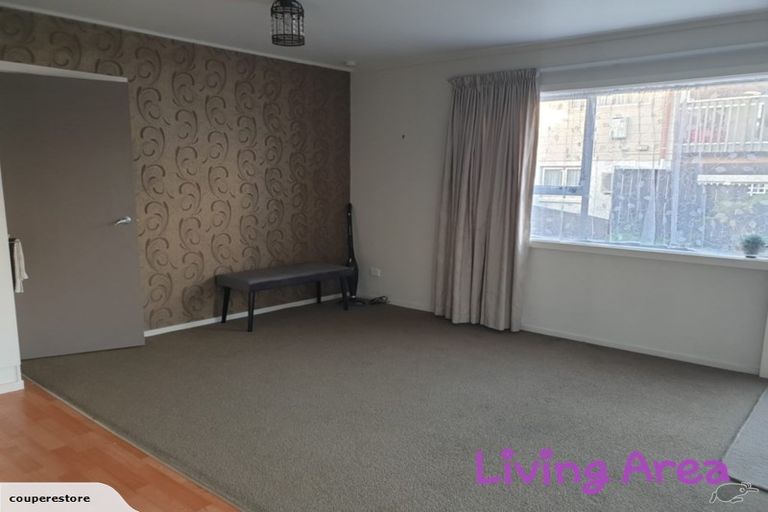 Photo of property in 37 Triangle Road, Massey, Auckland, 0614