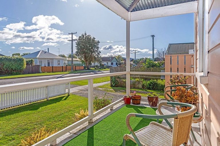 Photo of property in 16 Queens Road, Elgin, Gisborne, 4010