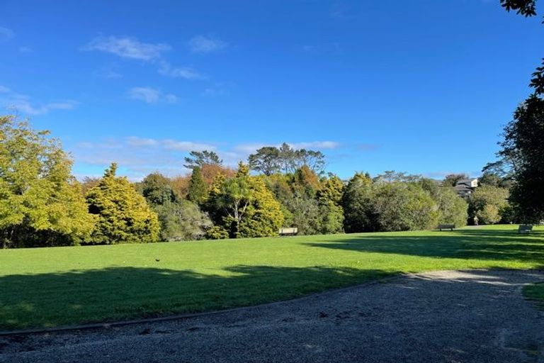 Photo of property in The Grand Apartments, 2d/4 Kell Drive, Albany, Auckland, 0632