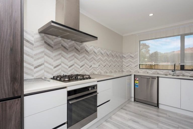 Photo of property in 3/11 Gazeley Avenue, Silverdale, Hamilton, 3216