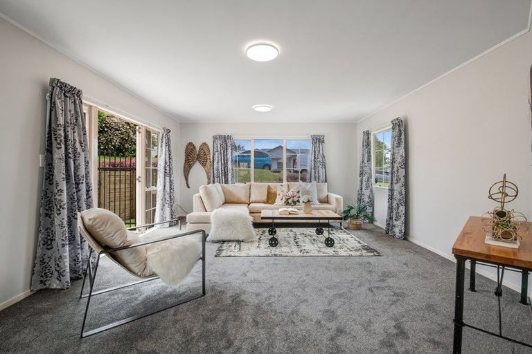 Photo of property in 8 Godwin Court, Unsworth Heights, Auckland, 0632