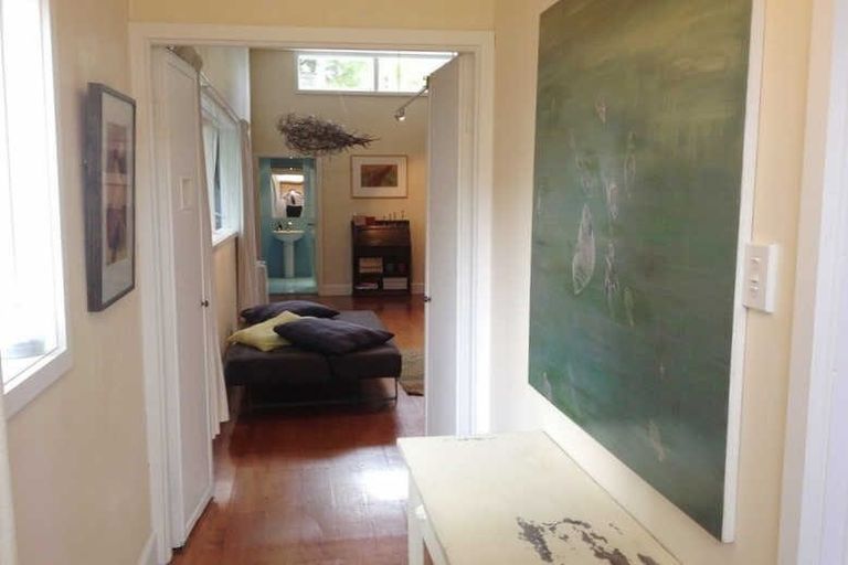 Photo of property in 24 Canterbury Street, Lyttelton, 8082