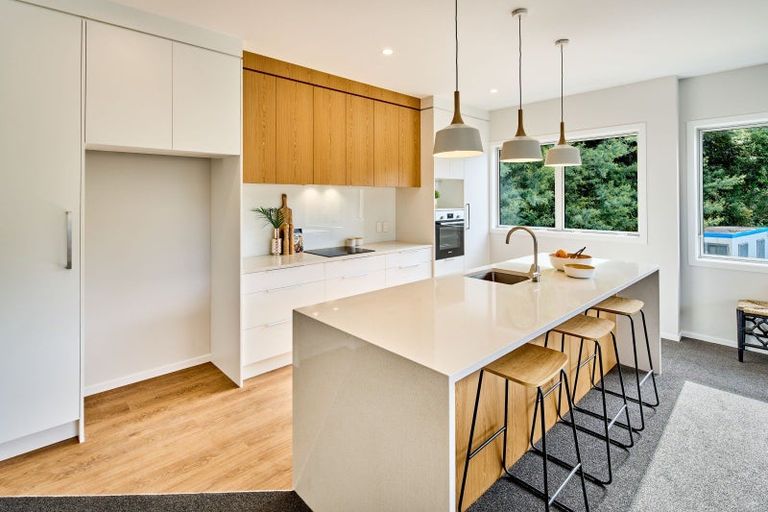 Photo of property in 5 Pakura Place, Wainuiomata, Lower Hutt, 5014