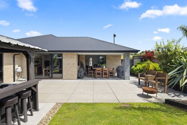 Photo of property in 39 Kendallvale Drive, Waiuku, 2123