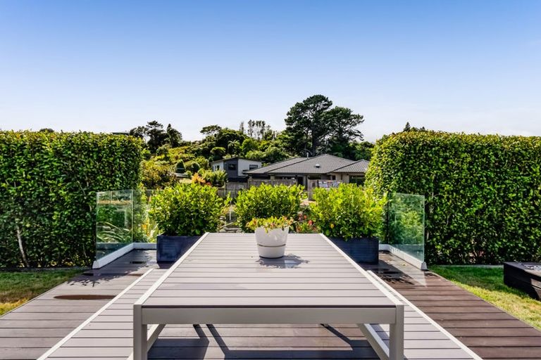 Photo of property in 3 Te Arakete Place, Hurworth, New Plymouth, 4310