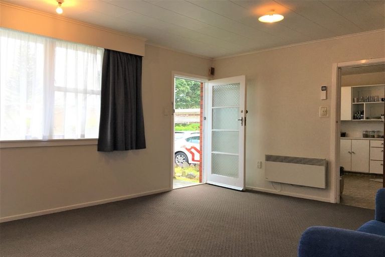 Photo of property in 4 Duke Place, New Plymouth, 4310