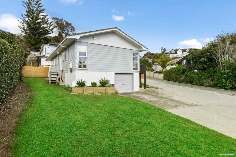 Photo of property in 42 Awaruku Road, Torbay, Auckland, 0630