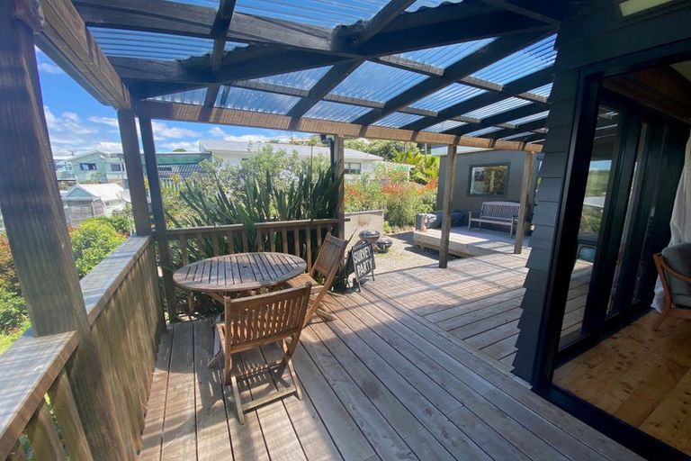 Photo of property in 6 Bonham Street, Pahi, Paparoa, 0571