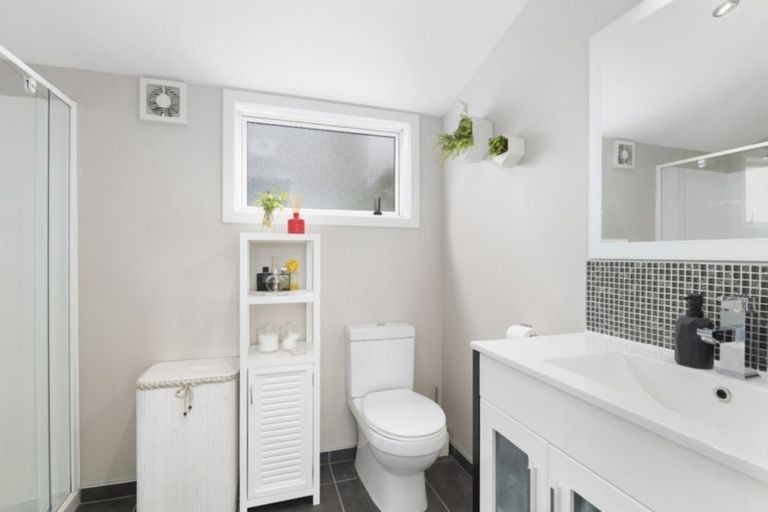 Photo of property in 54a Mandalay Terrace, Khandallah, Wellington, 6035