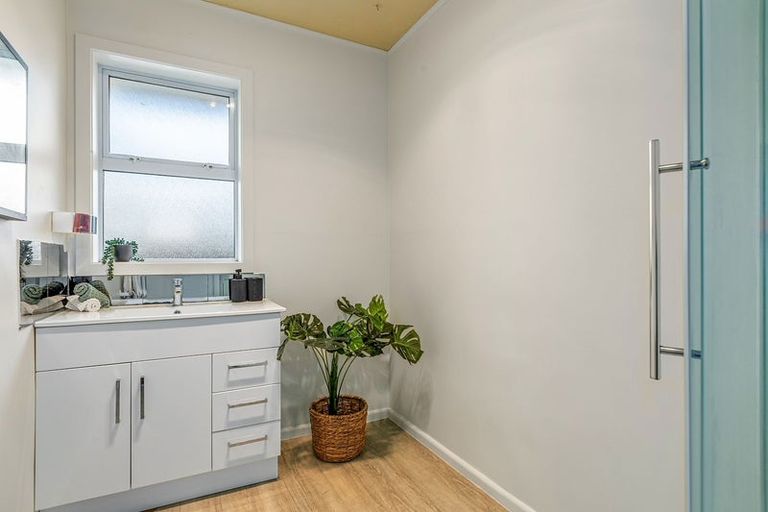 Photo of property in 22 Everest Street, Burnside, Christchurch, 8053