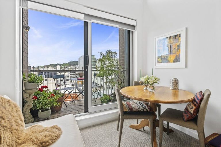 Photo of property in Republic2, 5e/10 Lorne Street, Te Aro, Wellington, 6011