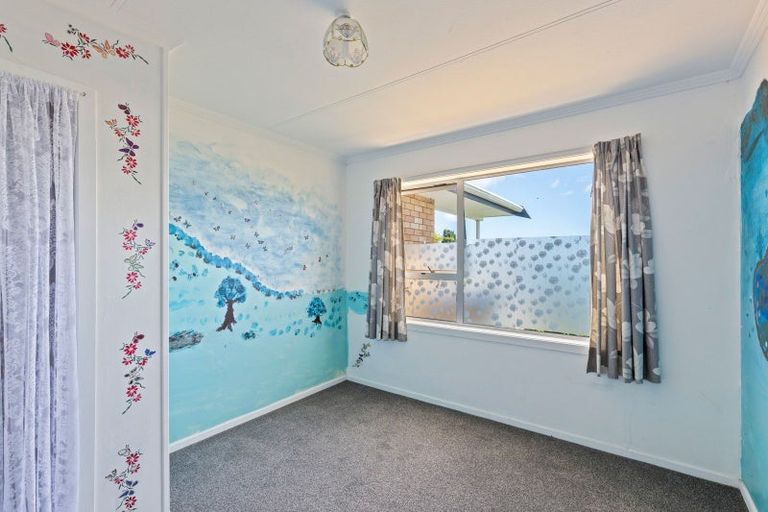 Photo of property in 45 Clifton Drive, Waitara, 4320