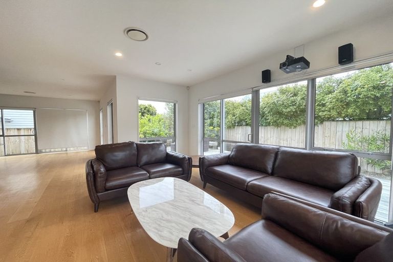 Photo of property in 23a Manuwai Road, Torbay, Auckland, 0630