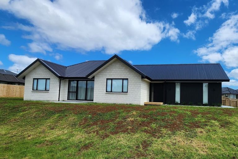 Photo of property in 11 Harrison Drive, Tikipunga, Whangarei, 0112