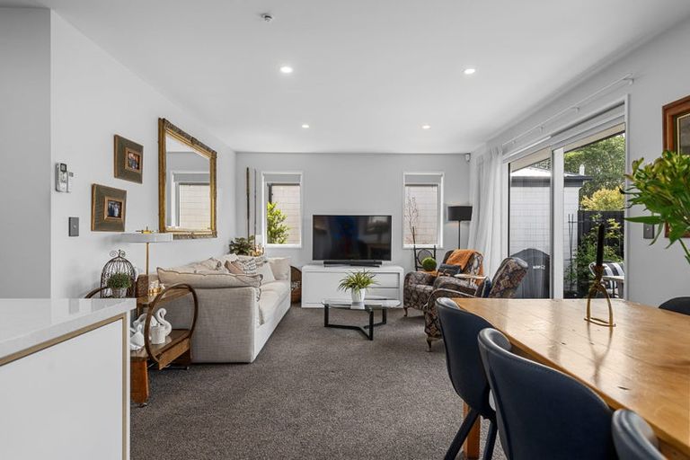 Photo of property in 2/120 Gilberthorpes Road, Hei Hei, Christchurch, 8042