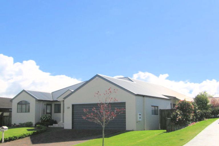 Photo of property in 18 Stanley Drive, Lynmore, Rotorua, 3010