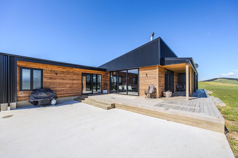 Photo of property in 389 Teschemakers Road, Teschemakers, Oamaru, 9492