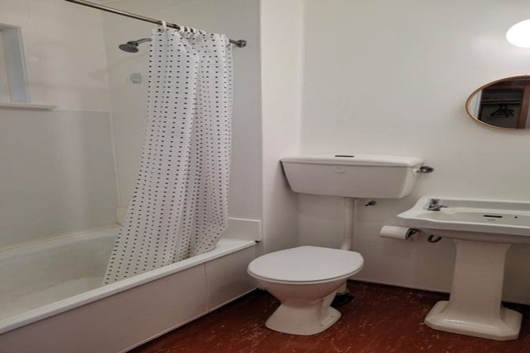 Photo of property in 6a Sutherland Street, Te Anau, 9600