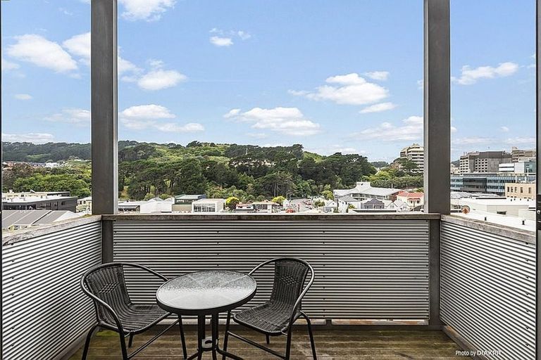 Photo of property in Vespa Apartments, 302/20 Hanson Street, Mount Cook, Wellington, 6021