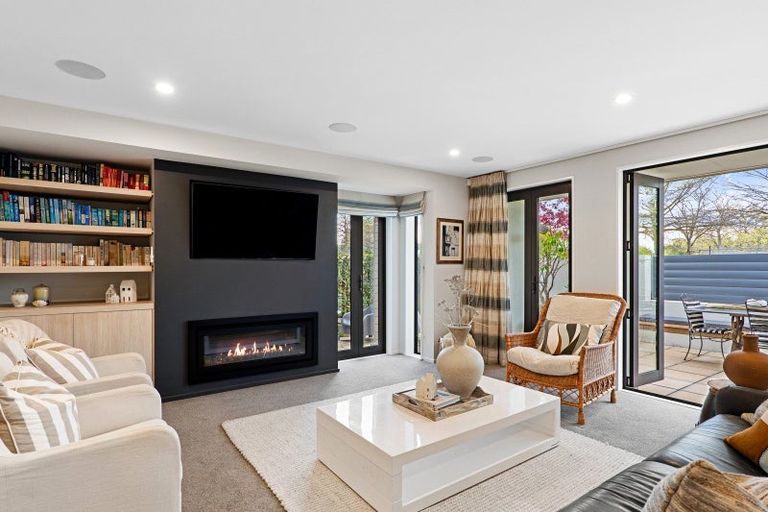 Photo of property in 21 Matai Street East, Riccarton, Christchurch, 8011